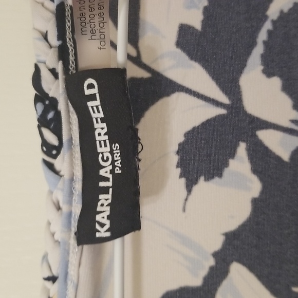 Karl Lagerfeld Floral & Leaf Print Short  Sleeve Top - Picture 2 of 9